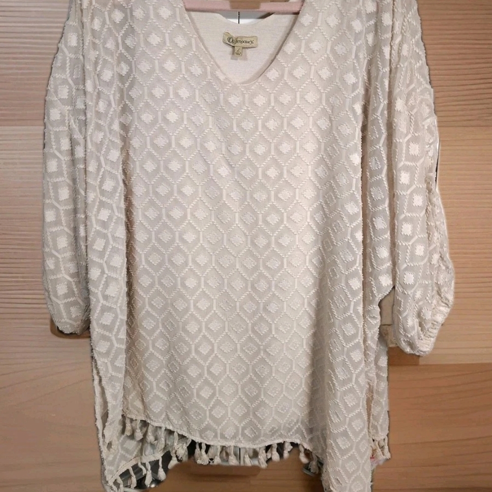 Democracy Cream Textured V-Neck Tunic with Fringe Hem